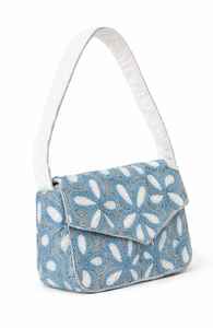 Sac à bandoulière artisanal bleu et blanc perlé pour femme avec motif floral élégant - Product Image 2