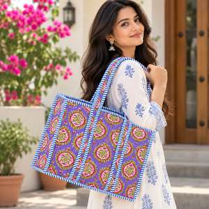 Bolso Tote Clásico de Moda con Estampado Floral, Ribete de Rayas Azules y Blancas, Cierre de Cremallera, Gran Capacidad, Diseño de Patchwork, para Todas las Temporadas - Product Image 2