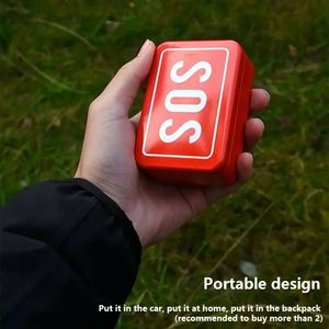 Kit de survie d'urgence 8 pièces pour la maison et l'extérieur, cadeau pour hommes et femmes, équipement essentiel de sécurité et de survie - Product Image 4