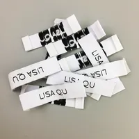 Topi rajutan merah Crewbands dengan label rajutan bordir laser cut bentuk persegi panjang, aksesori pakaian