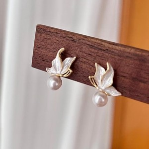 Pendientes de Perlas con Diseño de Mariposa Estilo Francés, Diseño de Nicho con un Toque de Lujo, Temperamento de Alta Gama, Opciones Versátiles al por Mayor - Product Image 5