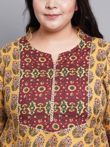Kurti Anarkali de algodón con estampado floral mostaza para mujer de talla grande, con cuello mandarín y mangas 3/4. - Product Image 5