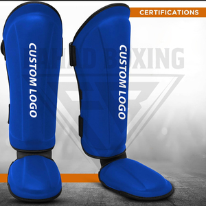 Espinilleras de Cuero Azul y Negro FAHAD BOXING GEAR - La Más Alta Calidad, Duraderas y Ecológicas, Colores/Logotipos Personalizables, Precio Razonable - Product Image 3