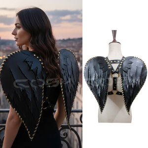 Arnés de piel sintética con alas de ángel caído, joyería gótica para el cuerpo con tachuelas, arnés ajustable con detalle de anillo en O - Product Image 2