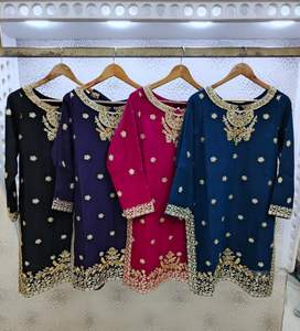 Collection Eid : magnifiques tenues pour l'Aïd, collection de costumes élégants en tissu Khadi brodé. - Product Image 5