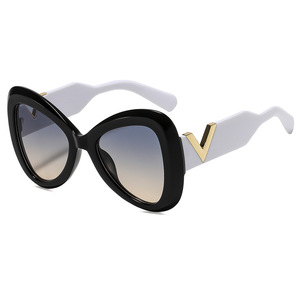 New European American <b>Sunglasses</b> Women V Small Frame <b>Square</b> UV400 Comfortable Full Rim Butterfly Fashion Trend Cross-Border - Product Image 5