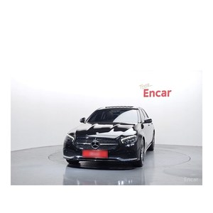 Mercedes-Benz Clase E E250 Avantgarde 2023, 20,815 km, Caja de Cambios Automática, Asientos de Cuero, Volante a la Izquierda, Cámara Trasera - Product Image 3