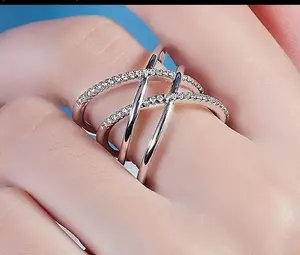 Anillo Cruzado de Moissanita en Plata de Ley 925 Bañado en Oro, Multicapa, Abierto y Ajustable, Joyería Vintage para Mujer con Engaste de Garras - Product Image 5