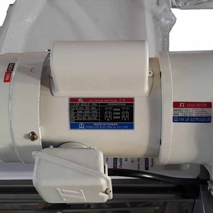 Rouleau de pâte de cuisson de haute qualité Ceinture réversible Rouleau de pâte Pâtisserie Sheeter Moulder Machine de Taiwan - Product Image 2