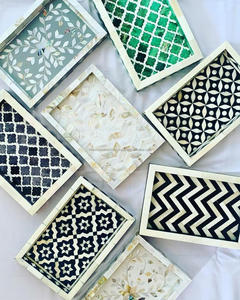 Mini plateau incrusté d'os géométrique personnalisé en bois de résine avec perle de marbre de bambou acrylique pour la maison plateau de service décoratif ou de nourriture - Product Image 3