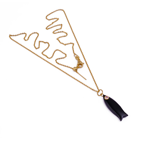 Collier Poisson en Onyx Noir - Pendentif plaqué or sculpté à la main avec œil de poisson en zircon - Cadeau - Product Image 2