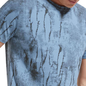 เสื้อยืดกีฬาผู้ชายแบบซับลิเมชั่น ผ้าฝ้ายพรีเมียม ลายกาแล็กซี่ ทรงหลวม แห้งเร็ว น้ำหนักเบา โลโก้ด้านหน้า รับสั่งทำตามแบบ OEM ODM - Product Image 2