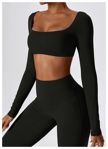 Top Deportivo de Yoga Personalizado de Alta Calidad con Canalé y Espalda Descubierta – Camiseta Corta para Mujer para Gimnasio, Running y Deportes al Aire Libre - Product Image 2