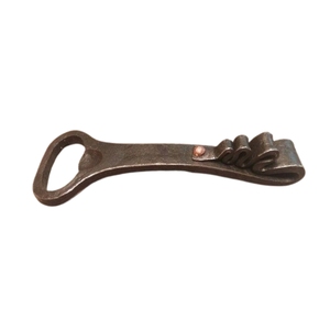 Ouvre-bouteille en fer forgé à la main de style antique, ouvre-bouteille en métal artisanal robuste avec poignée torsadée pour bar - Product Image 4