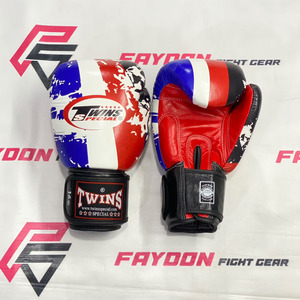 Guantes de Boxeo Muay Thai Twins con Estampado de Bandera FBGVL3-44TH, Cuero Vacuno Genuino, Correa para la Muñeca, Guantes de Entrenamiento y Sparring - Product Image 1
