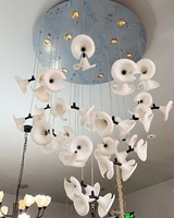 Projet Lustre LED Blanc Papillons En Céramique Comme Suspendu Pendentif Lumière Design Moderne Lustre pour Hote Lobby Escaliers Villa