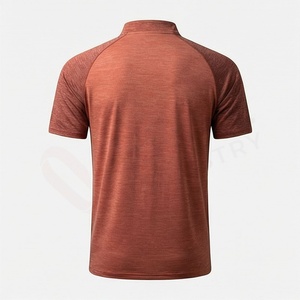 Polo Deportivo de Manga Corta para Hombre, Color Rojo Óxido, con Cierre, de Secado Rápido, Diseño Sólido, Corte Regular - Product Image 2