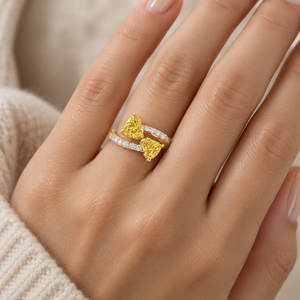 Bague Bypass Toi et Moi Cœur Jaune Fantaisie 1,40 CTS en Or Romantique avec Diamant de Laboratoire Certifié IGI, Bijoux Personnalisés OEM - Product Image 3