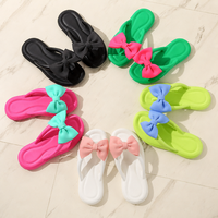 Tongs à nœud papillon pour femmes, sandales d'été en EVA avec imprimé cœur mignon, pour la plage, la piscine, les vacances, l'extérieur, antidérapantes, confortables, à semelle souple
