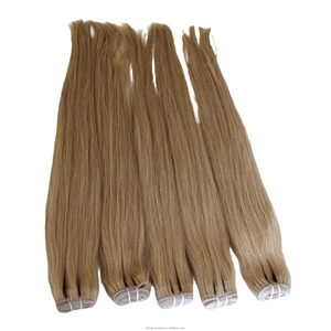 Largo, luminoso y excepcionalmente suave: el cabello humano liso y sedoso que cae sobre la piel fluye bellamente de la raíz a la punta siempre. - Product Image 4