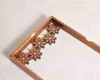 Luxuriöses Maßgefertigtes Acryl-Lackiertablett mit Aufbewahrungsfächern für Ramadan, Eid & Einweihungsgeschenke - Moderne Tischware-Aufbewahrung