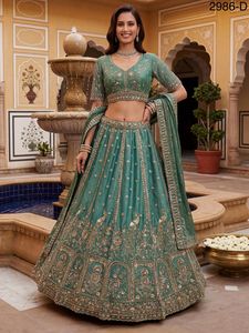 Dhwaja Export Heavy Designers pour Lehenga Choli de mariage traditionnel en soie, avec travail manuel et motif paon - Product Image 4