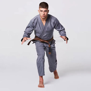 Kimono de Judo et Jiu-Jitsu de Qualité Supérieure, Faible MOQ, Prix Abordable, Disponible à la Vente en Ligne - Product Image 4