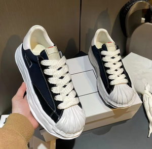 Zapatos de malla de estilo retro para hombre de diseñador, lujosas zapatillas deportivas de plataforma transpirables para mujer que aumentan la altura para caminar y correr - Product Image 3