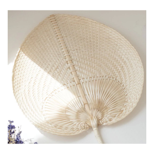 Proveedor de Abanicos de Hoja de Bambú Hechos a Mano en Vietnam, Abanico Pintado al por Mayor, Artesanía Ecológica, Abanico Tradicional para Bodas 99 GD Helen - Product Image 1