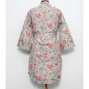 Robe de soirée longue à manches longues en coton indien de luxe, imprimé numérique, motif Ikat, col rabattu, pour femmes, écologique - Product Image 6