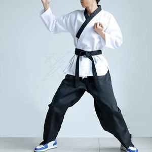 Uniforme de Taekwondo pour homme léger et de qualité supérieure avec logo sur le devant, confortable, durable, personnalisable, Gi d'arts martiaux pour la pratique quotidienne - Product Image 2