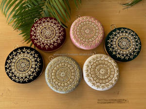 Nouvel arrivage Superbe pochette de soirée en satin multicolore à imprimé floral gaufré fait à la main pour femmes Sac à main avec chaîne en métal perlé - Product Image 6