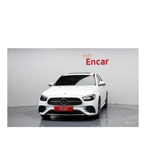 Mercedes-Benz Clase E E250 AMG Line Mayo 2022 32.912 km Emisión Euro V Caja de Cambios Automática Asientos de Cuero Volante a la Izquierda Cámara Trasera - Product Image 3