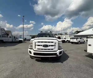 Ford F-350 2011 d'occasion, cabine étendue, camion d'atelier/d'entretien 4x4, avec attelage de remorquage, benne utilitaire, pour travaux de construction et de bricolage - Product Image 4