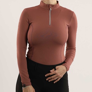 Chemise de compétition équestre de haute qualité, extensible dans 4 directions, en tissu technique doux au toucher, idéale pour la compétition et les spectacles. - Product Image 1