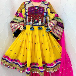 Robe Kuchi ethnique vintage, robe traditionnelle multicolores pour fêtes Kuchi afghanes/pakistanaises, avec services OEM de qualité économique. - Product Image 3