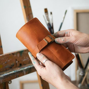 Estuche enrollable de cuero duradero para pinceles, organizador de viaje para artistas de acuarela, con múltiples ranuras, fabricante OEM personalizado a precio razonable - Product Image 4