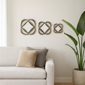 Ensemble de 3 sculptures murales géométriques modernes en métal, faites à la main, abstraites, pour la décoration du salon - Product Image 1