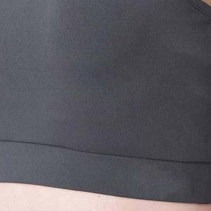 เสื้อชั้นในกีฬาสำหรับผู้หญิงไซส์ใหญ่ น้ำหนักเบา รองรับกระชับ ระบายอากาศได้ดี แห้งเร็ว แบบกลับด้านได้ สีตามสั่ง โลโก้ด้านหน้า ผลิตจากผ้าสแปนเด็กซ์/ไนลอน - Product Image 6