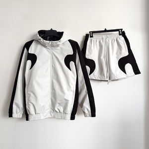 Ensemble de survêtement pour homme, veste coupe-vent zippée et short en nylon, ensemble deux pièces - Product Image 1