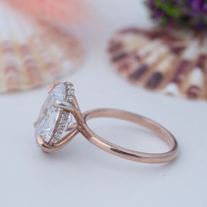 Vente en gros d'alliances de mariage en argent sterling 925 avec moissanite taille ovale, plaquées or rose et or 14 carats - Product Image 2