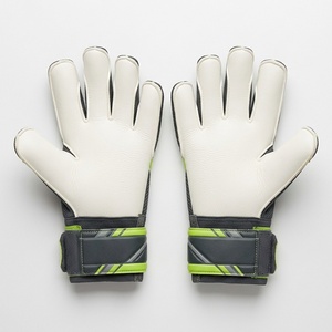 Guantes de Portero de Fútbol Negros y Dorados de Cuero, Completos, Antideslizantes, Transpirables, con Correa de Muñeca Ajustable, Protección Deportiva Unisex - Product Image 4