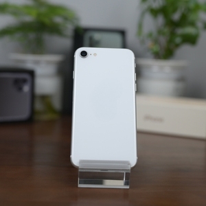 สมาร์ทโฟน 8 Plus ความจุ 64GB/128GB ซีพียูแบบ Octa Core ภาษาอังกฤษเป็นภาษาที่ใช้งานได้ - Product Image 4