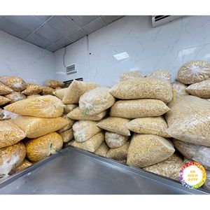 Crispy Dried Banana Chips Sliced Sweet Fruit Snack Bulk Vacuum Packed Ready to Eat - Product Image 6