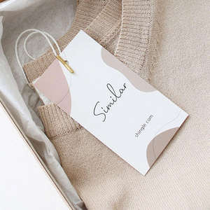 Etiquetas Colgantes de Papel Irregulares Personalizadas al por Mayor, Diseño de Contraste de Color Rosa para Prendas, Etiquetas Creativas para Marcas de Ropa - Product Image 5