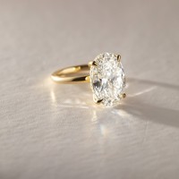 Bague de Fiançailles et de Mariage Ovale avec Halo Dissimulé en Moissanite 5.00CT Or 10K/14K/18K Certifié Luxe VVS Diamant pour Anniversaire et Fête