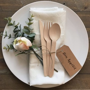 Nueva Cuchara Desechable Ecológica de Madera de Abedul Natural de 155 mm, Apta para Alimentos, Compostable y Biodegradable, para Cafeterías y Puestos de Comida en 2026 - Product Image 1