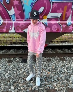 Conjunto de sudadera con capucha y cremallera completa personalizada, con pedrería, de algodón polar, estampado en relieve, lavado ácido, serigrafía vintage, de alto gramaje. - Product Image 6