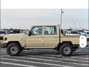 Camioneta Usada SK 2026 79LC 4x4 con Motor de Gasolina de 4.0L y Cabina Doble - Product Image 2