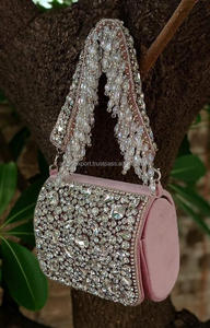 Nueva llegada impresionante hecho a mano en relieve pesado perla y piedra trabajo multicolor nupcial noche monederos mujeres pesado monedero Sling Bag - Product Image 3